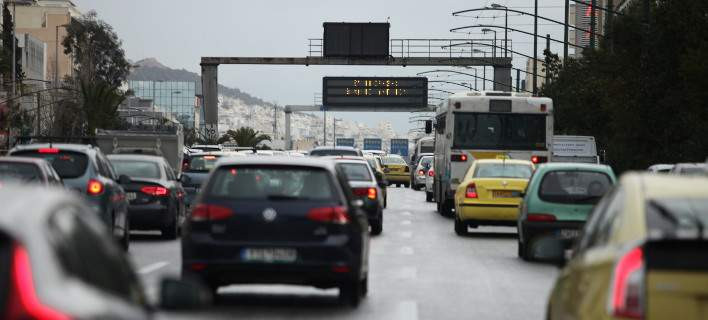 Αυξημένη κίνηση στη λεωφόρο Συγγρού λόγω τροχαίου